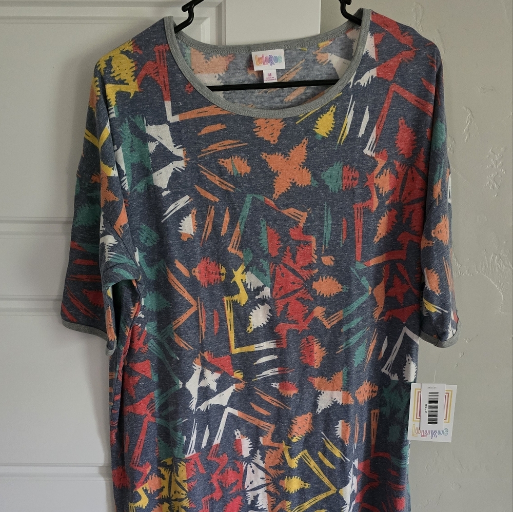 LuLaRoe Short Sleeve Tee Brand New With Tags